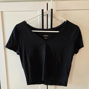 Wild Fable Black Cropped V Neck Tee shirt Sz Large L